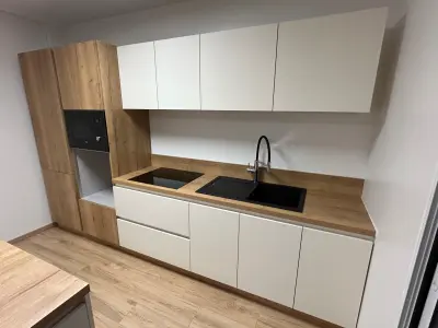 Électroménagers exposés dans le showroom BSD Consult